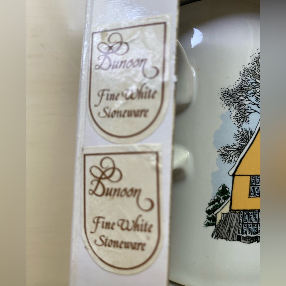 Coffee/hot cocoa Dunoon Christmas mugs 
Set of 4 fine stoneware.Made in Scotland - Picture 14 of 15